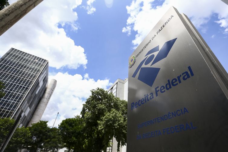 Arrecadação federal chega a R$ 280,63 bilhões em janeiro