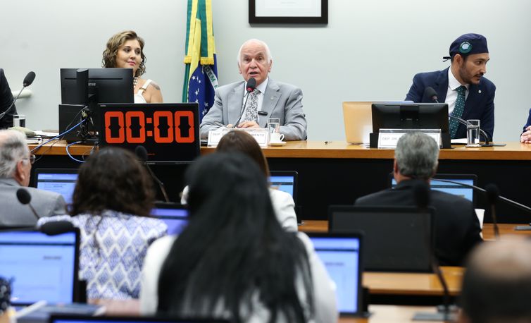 Comissão aprova imunidade tributária para entidades religiosas