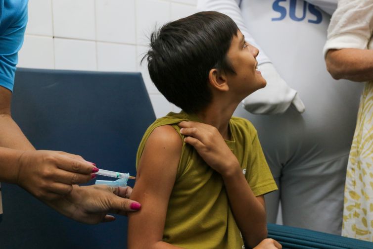 Mais sete municípios do estado de SP começam vacinação contra dengue