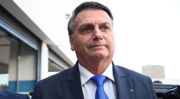 Por fala de Lula, Capitão Bolsonaro requer passaporte para viajar a Israel