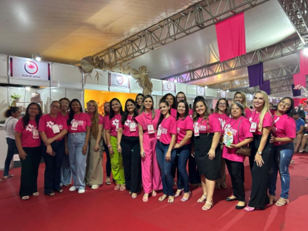 CAJAZEIRAS: Terceira Feira das Mulheres Empreendoras é encerrada com êxito; 32 mulheres expuseram seus produtos na Praça do Xamegão