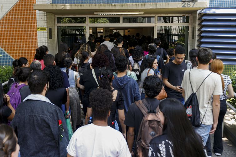Pé-de-Meia: estudantes saberão se foram contemplados na próxima quarta