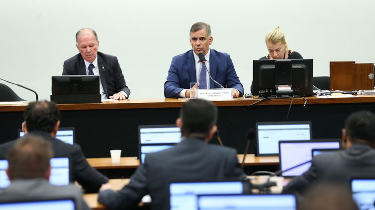 Conselho de Ética abre processo que pode cassar Chiquinho Brazão