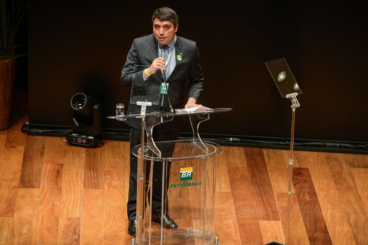 Presidente do Conselho de Administração da Petrobras é reeleito