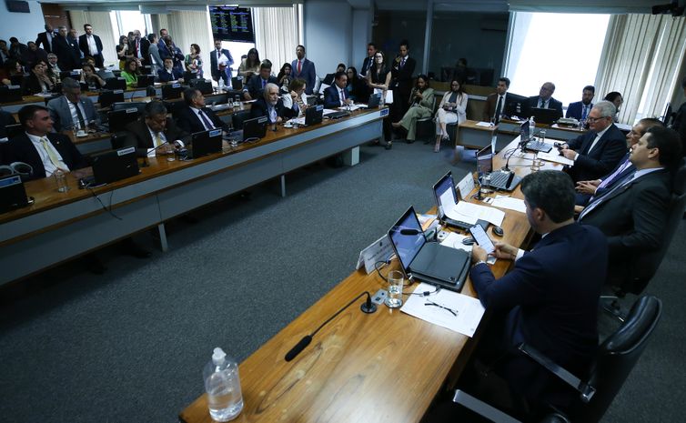 CCJ do Senado aprova novo seguro obrigatório para veículos 
