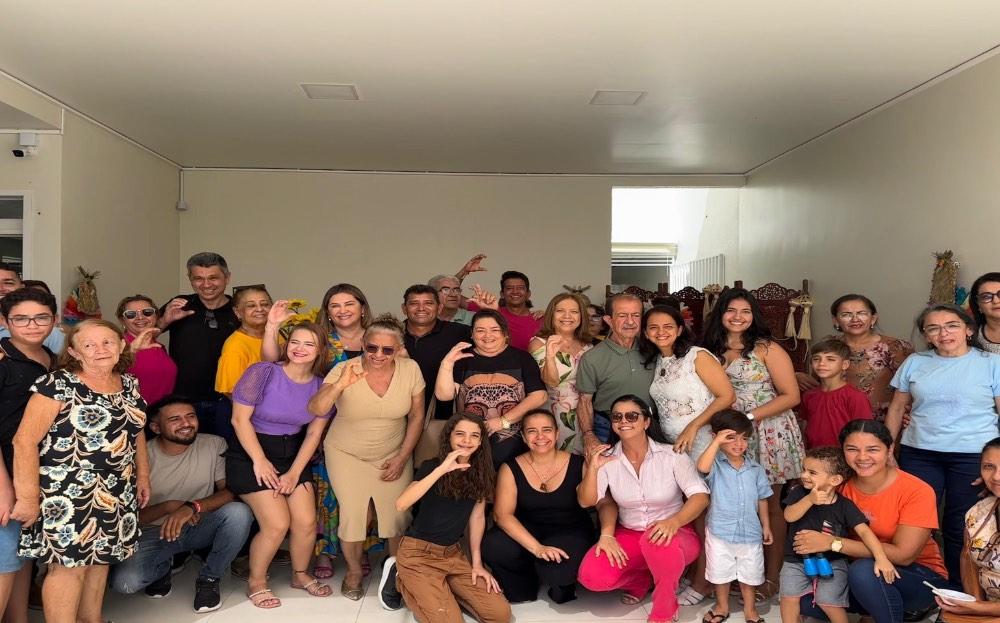 Corrinha Delfino aproveita feriado para prestigiar eventos de amigos e aliados em Cajazeiras-PB