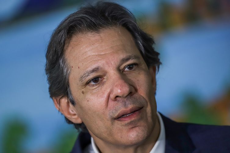 Governo suspende parcelas e perdoa juros da dívida do RS por 36 meses
