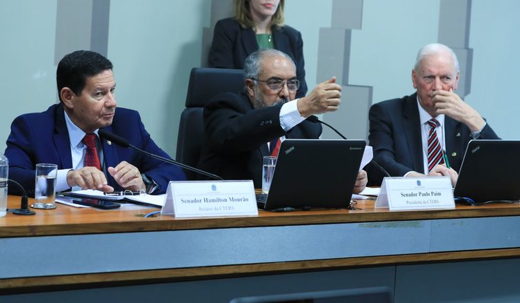 Paim cobra inclusão do governo federal em plano de Comissão sobre RS