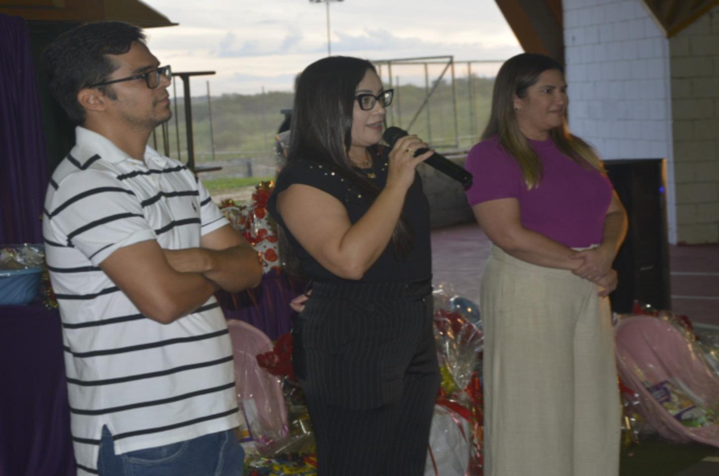 Prefeitura de Cajazeiras realiza comemoração do Dia das Mães com mulheres assistidas pelos programas sociais do município