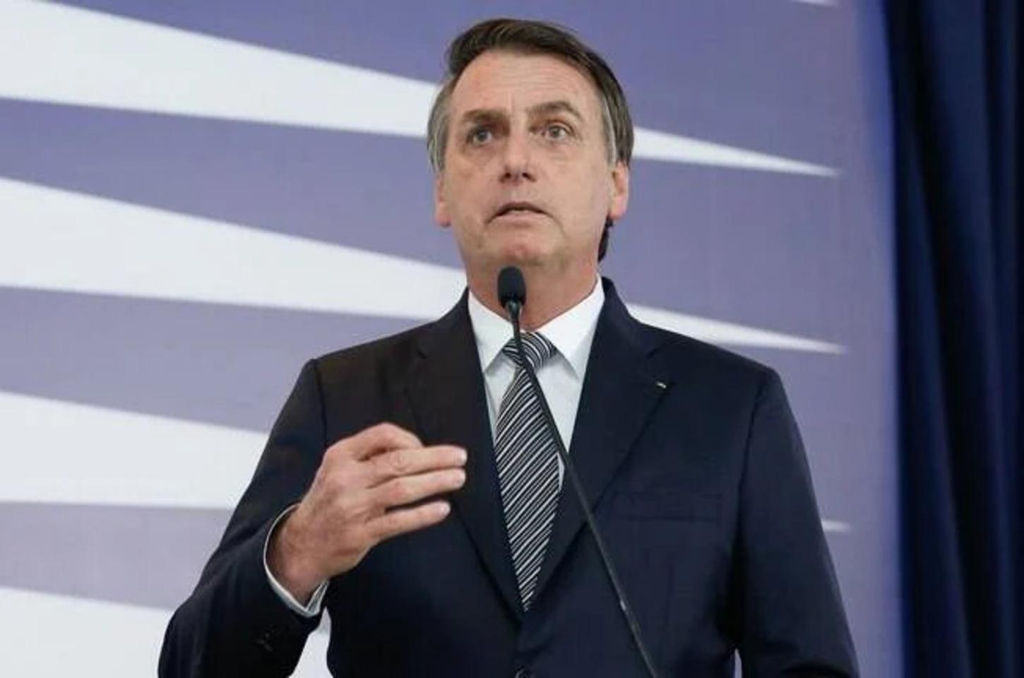 Após ser chamado de fascista, Bolsonaro rebate ditador Maduro: “Enredo nunca esteve tão claro”