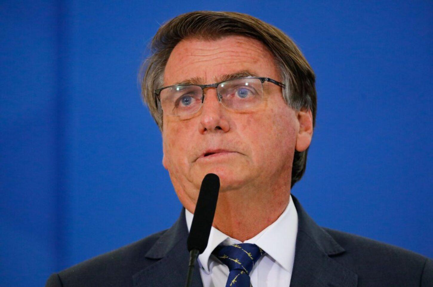 Bolsonaro diz que Lula não está com 