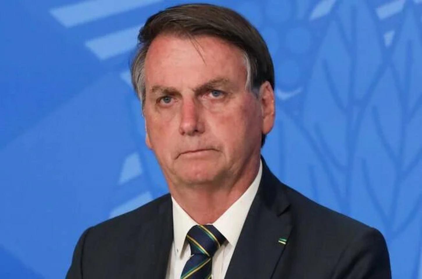 Bolsonaro sobre Lula: “Nascido para mentir, desviar, enganar”