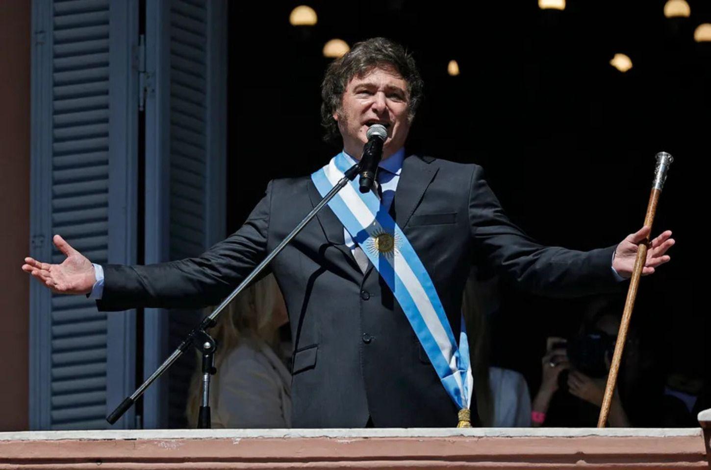 Presidente Milei fala em acabar com imposto de importação na Argentina
