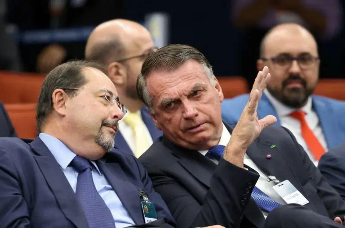 Advogado de Bolsonaro fala em “respeitar a decisão do STF”