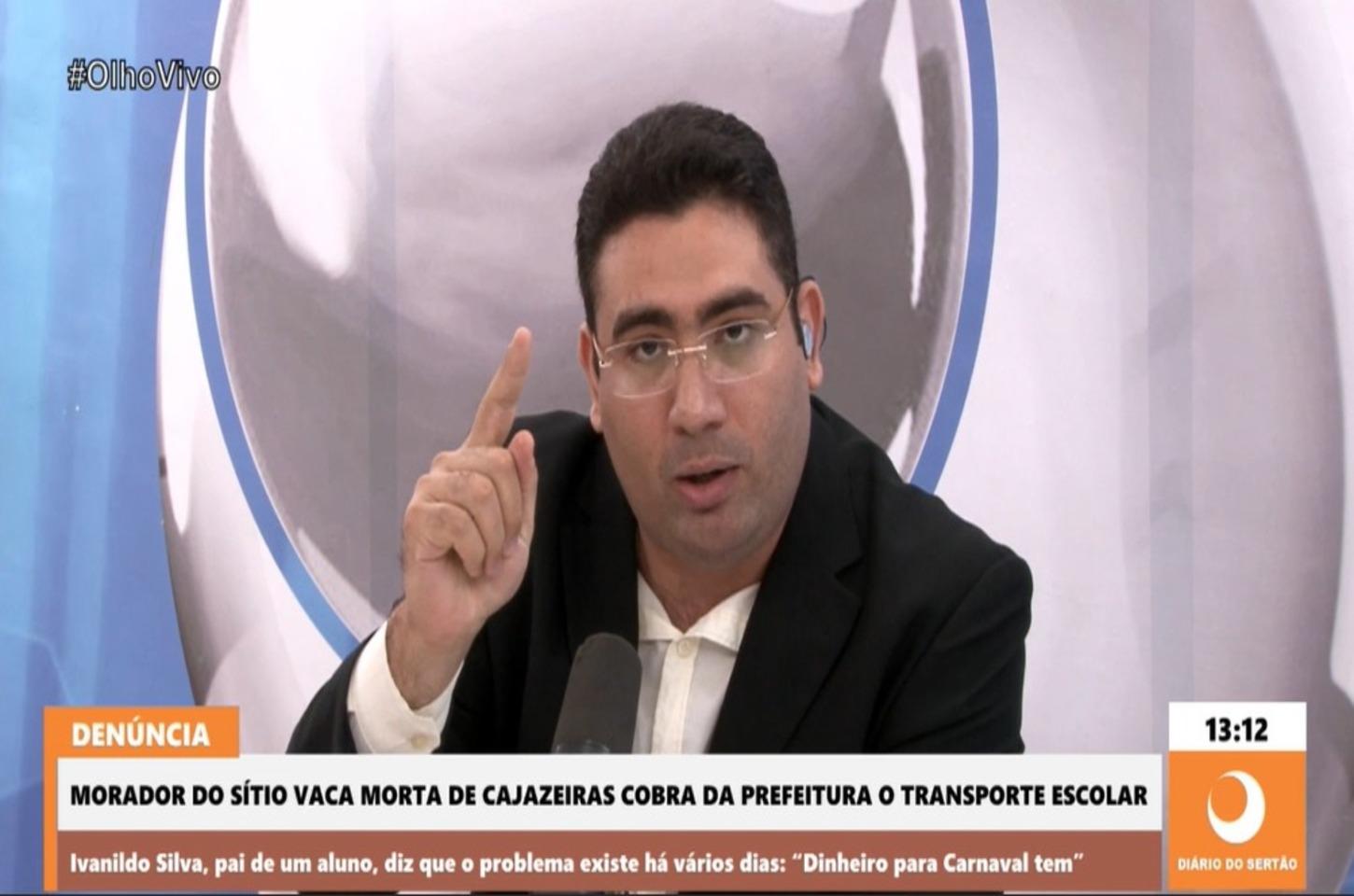 Jornalista desmente no ar secretário de Comunicação da Prefeitura de Cajazeiras; vídeo
