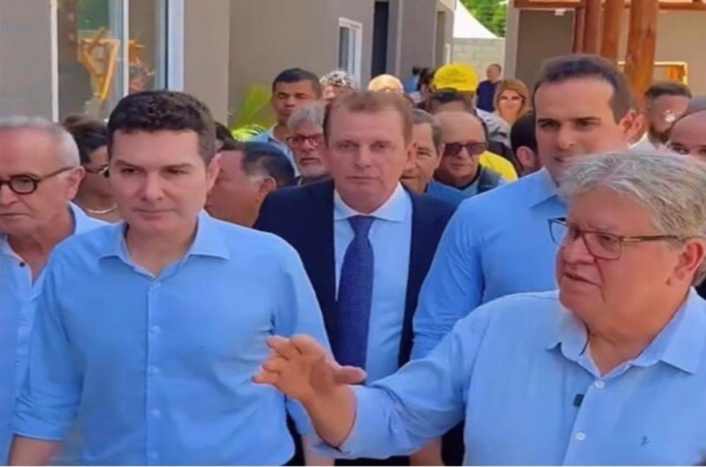 Entrega de novas moradias reforça compromisso de João Azevêdo com a dignidade das famílias paraibanas, afirma Chico Mendes