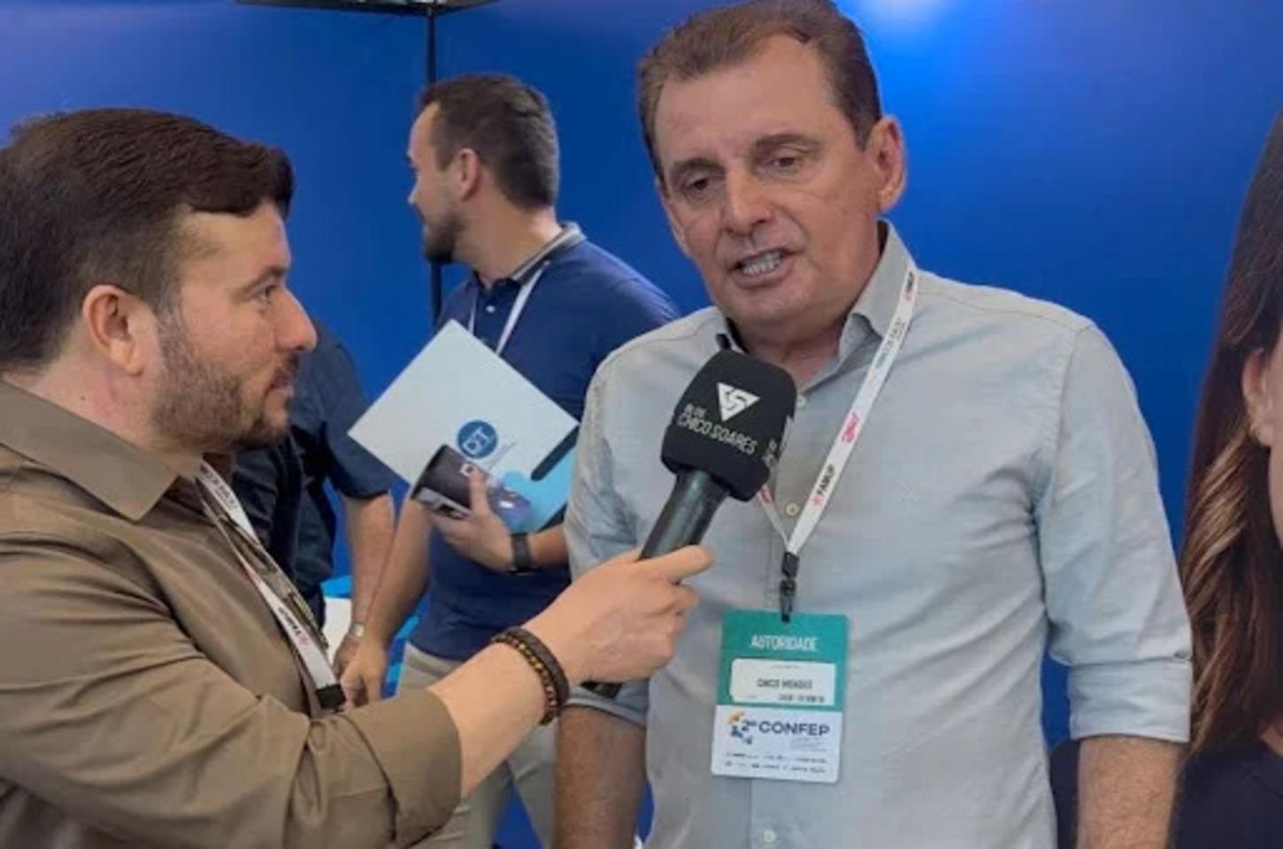 Líder do governo da Paraíba na Assembleia, Chico Mendes exalta apoio aos municípios e investimentos em saúde e infraestrutura durante o Confep