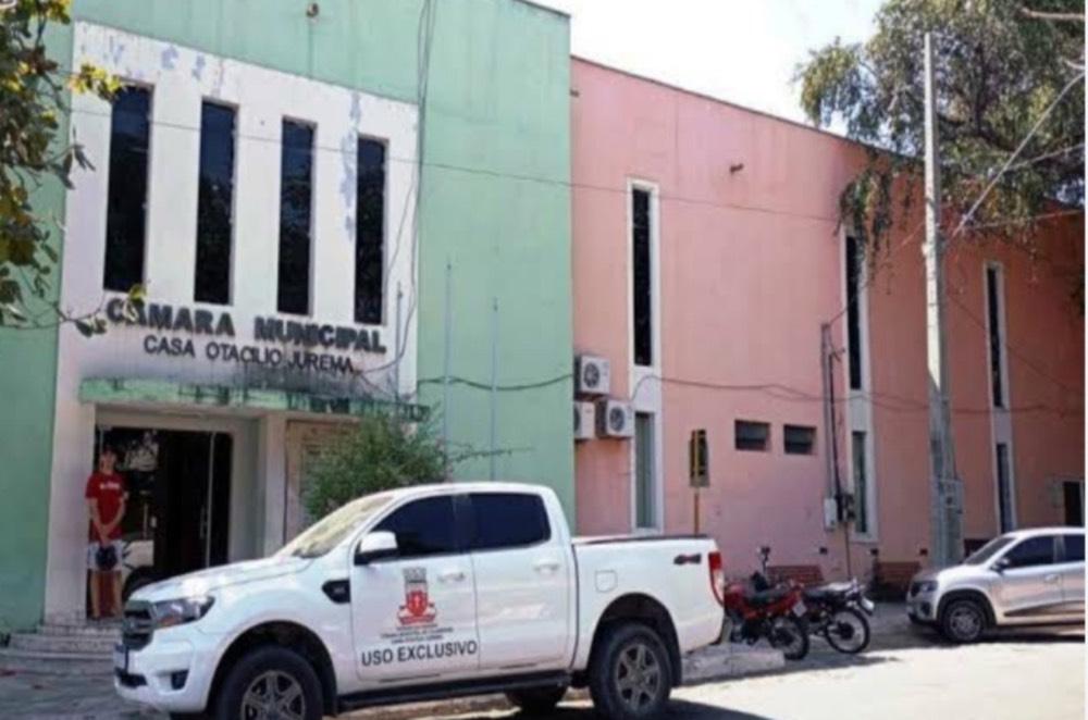 Paraíba: Câmara de Cajazeiras vai gastar cerca de R$ 60 mil por ano com locação de veículo, apesar de já possuir caminhonete; vídeo