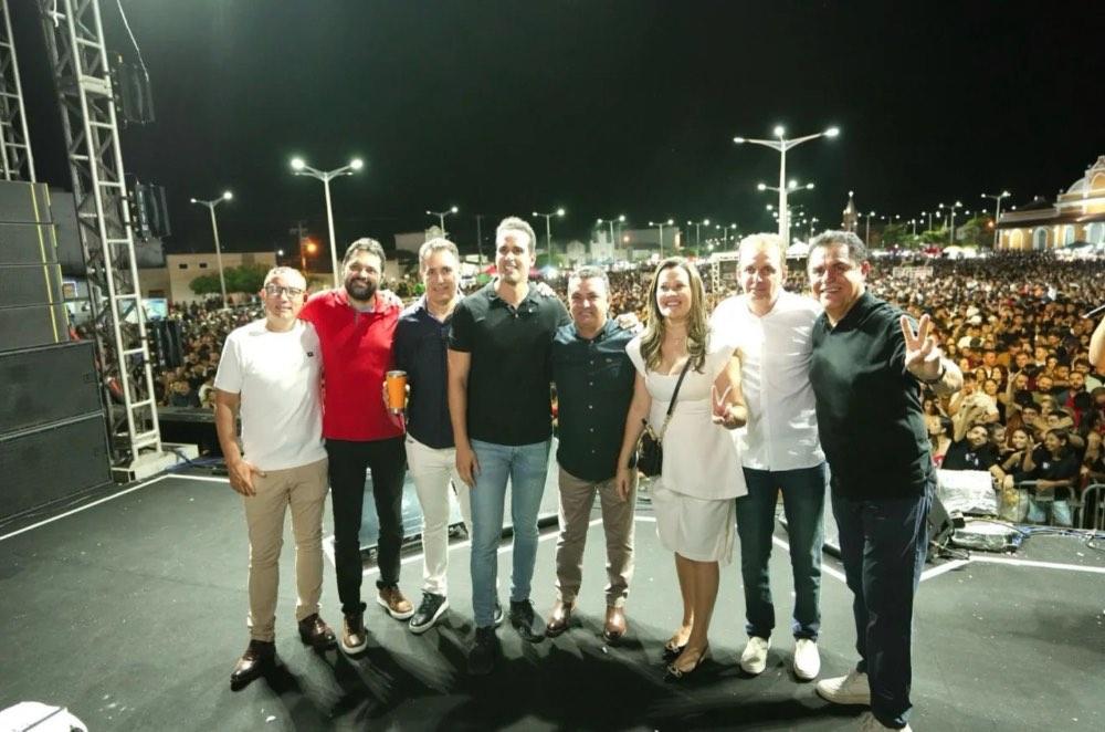 Em caravana, Chico Mendes, Santiago e Lucas Ribeiro cumprem agenda em três cidades do Sertão Paraibano