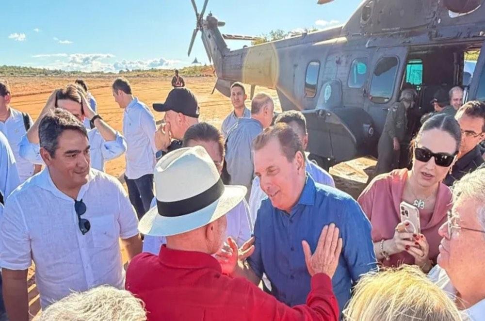 Em evento no Sertão Paraibano, deputado Chico Mendes se encontra com Lula e comemora feito da transposição