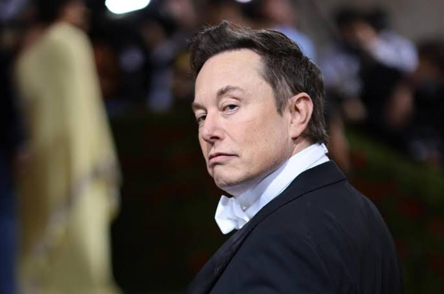 Elon Musk ativa Starlink sobre o Irã após o regime opressor restringir a internet