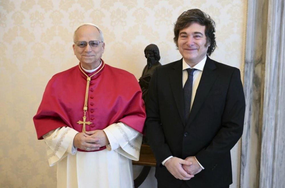 Papa Leão XIV e líder da direita argentina, Milei, se encontram e discutem luta contra pobreza