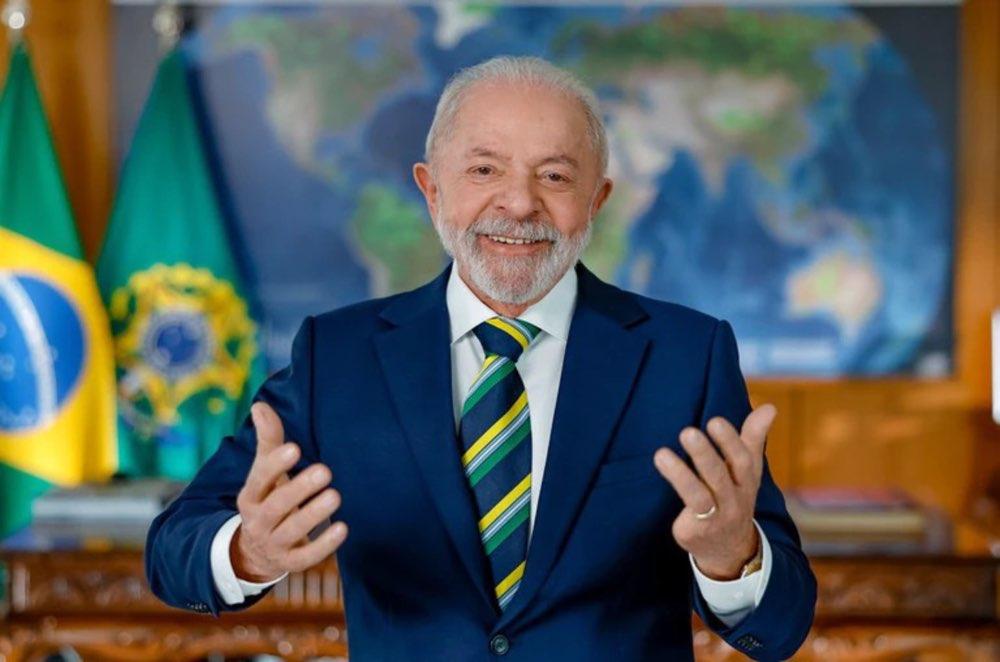 Na TV, Lula critica “traidores da pátria” e fala em “soberania”