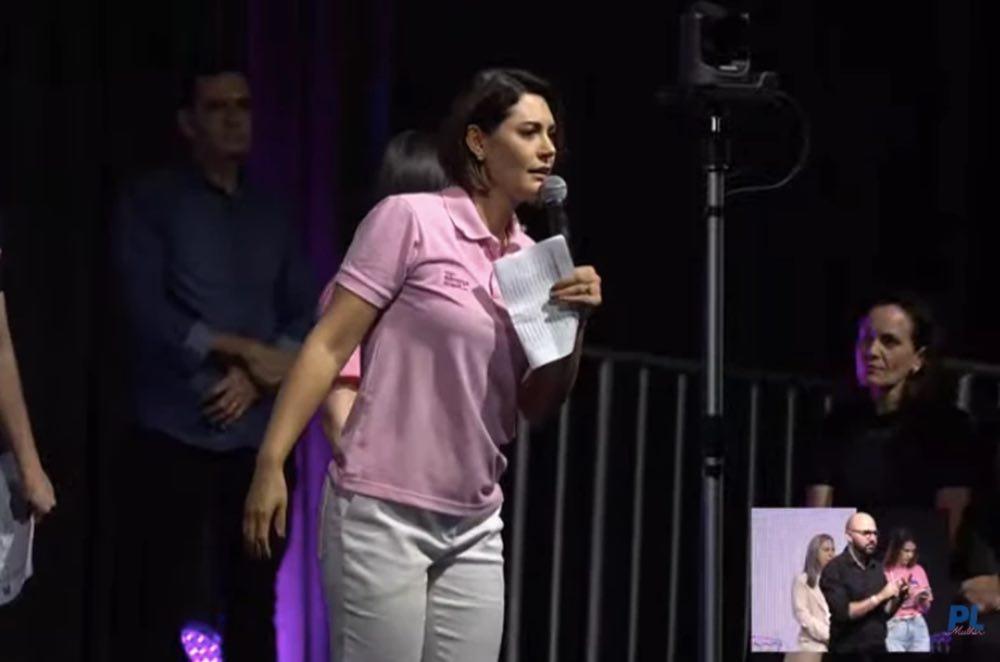 Michelle Bolsonaro diz que Lula fica do lado do crime e abandona a vítima