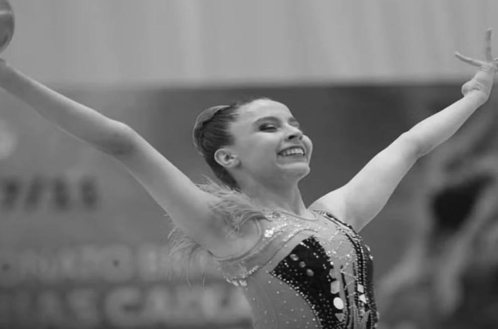 Morre Isabelle Marciniak, campeã de ginástica, aos 18 anos