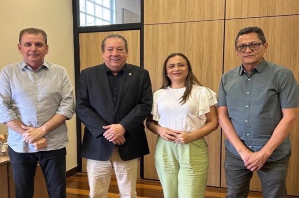 Em João Pessoa: Prefeita de São Domingos, Adeilza Soares cumpre agenda administrativa ao lado do deputado Chico Mendes em busca de novos pleitos para São Domingos-PB