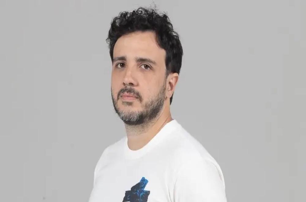 Presidente do MBL ameaça Flávio Bolsonaro: “Tem que morrer”