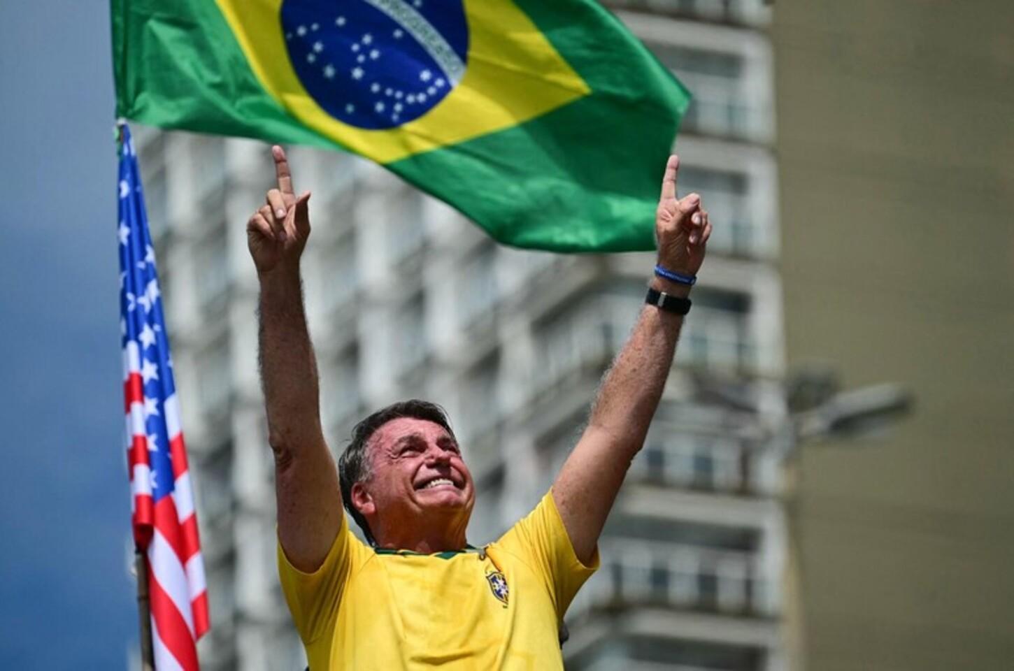Genocídio na pandemia e corrupção: MPF arquiva mais uma investigação contra Bolsonaro