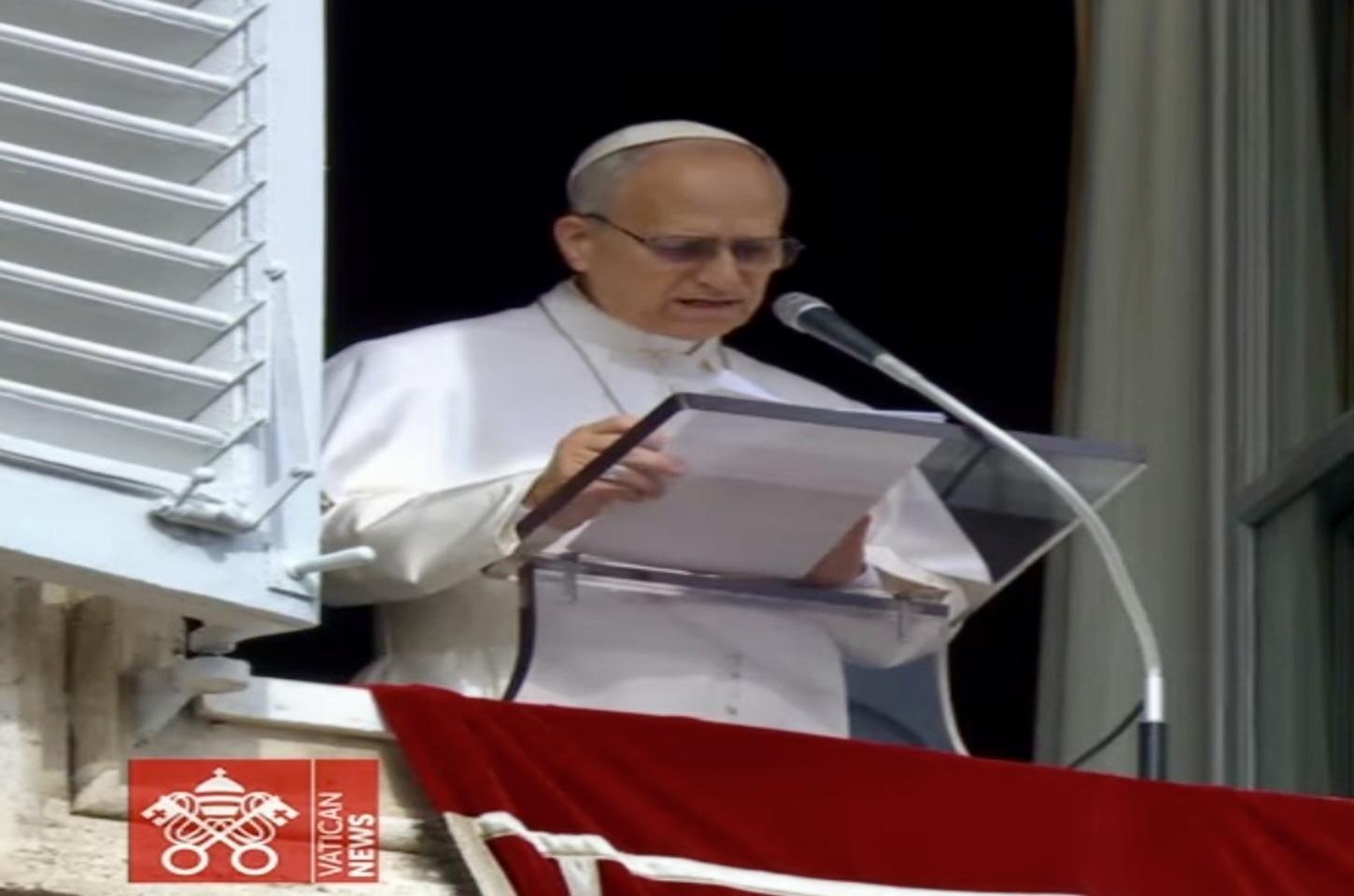 Papa Leão XIV no Angelus: ser a luz de Jesus a quem precisa, com 