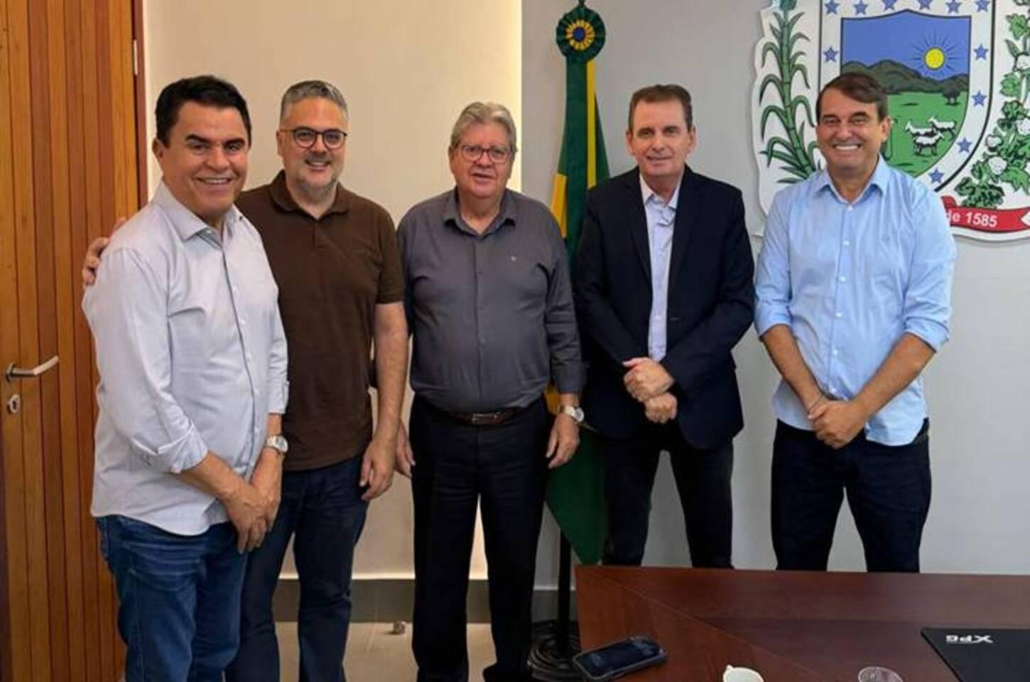 Em reunião com João Azevêdo, Doutor Pablo Leitão apresenta prioridades da educação, saúde e infraestrutura de Cajazeiras-PB