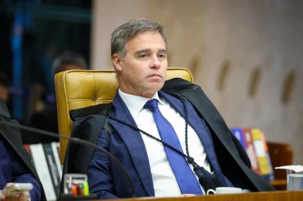 Novamente: avião com Ministro André Mendonça apresenta problema antes da decolagem