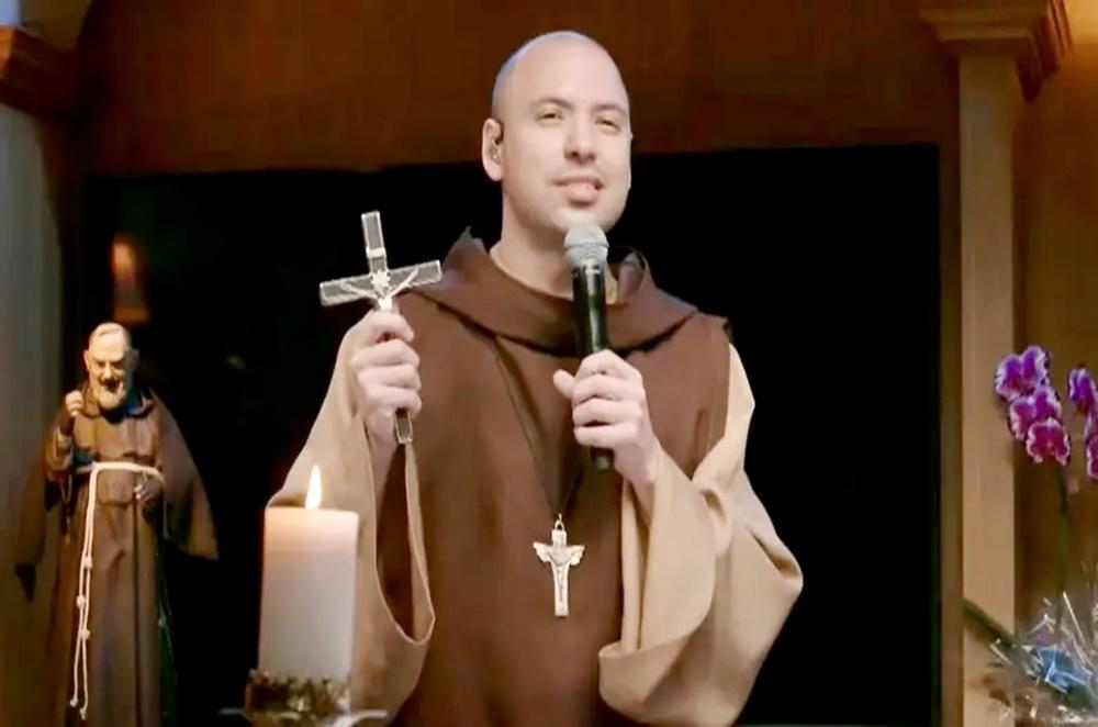 Frei Gilson, que possui imunidade religiosa, é alvo de denúncia no Ministério Público-SP por falas sobre a homossexualidade