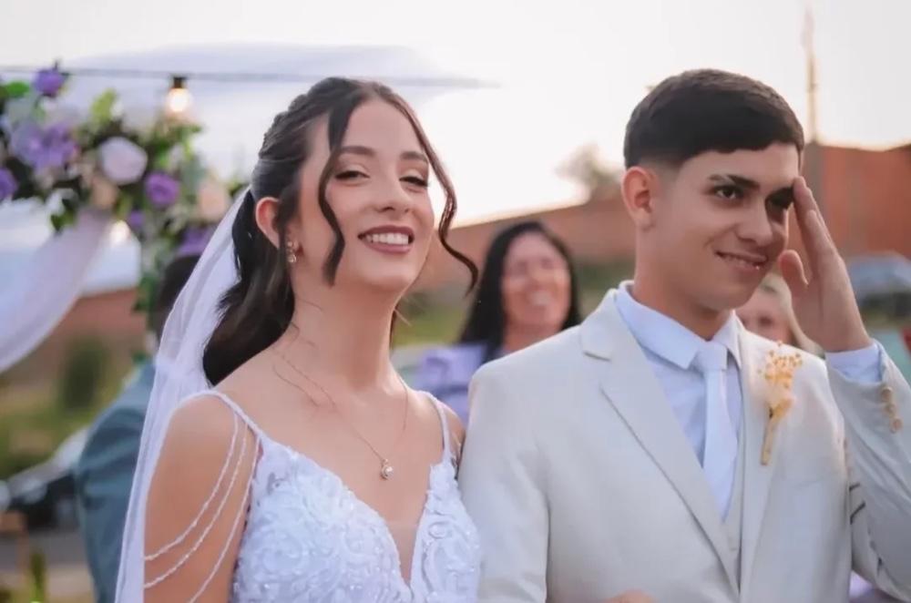 Jovens morrem 20 dias após casamento em grave acidente
