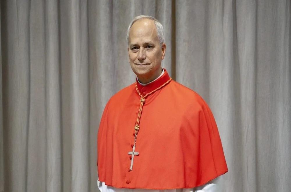 Papa Leão XIV alerta para “droga das fake news” e defende jornalismo rigoroso contra polarização artificial