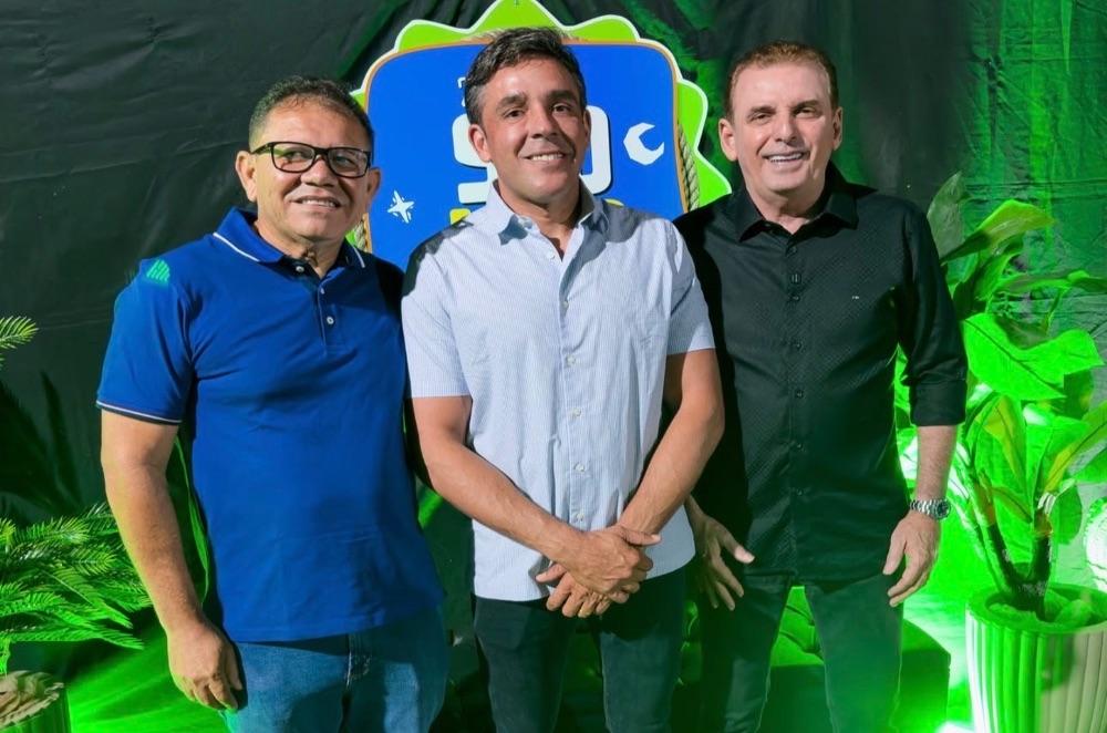 Parceria entre Neto de Coraci e Chico Mendes é destaque no São João Fora de Época de São José da Lagoa Tapada-PB