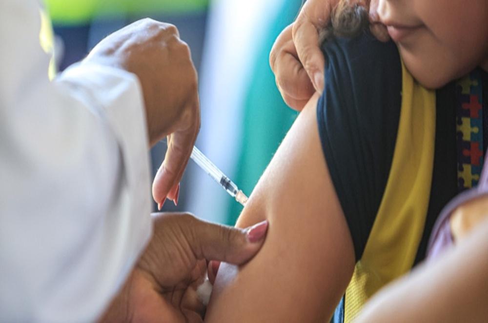 Brasil realiza Dia D da Multivacinação neste sábado (22) para atualizar cadernetas de crianças e adolescentes
