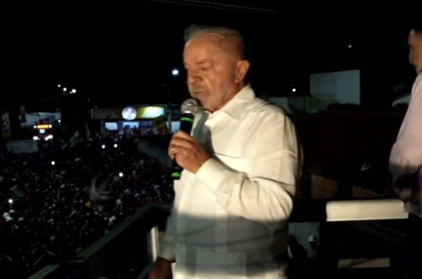 Lula faz grave declaração: “Flávio não é ninguém! Quero ser comparado com o pai dele, que foi Presidente e tramou minha morte”; vídeo