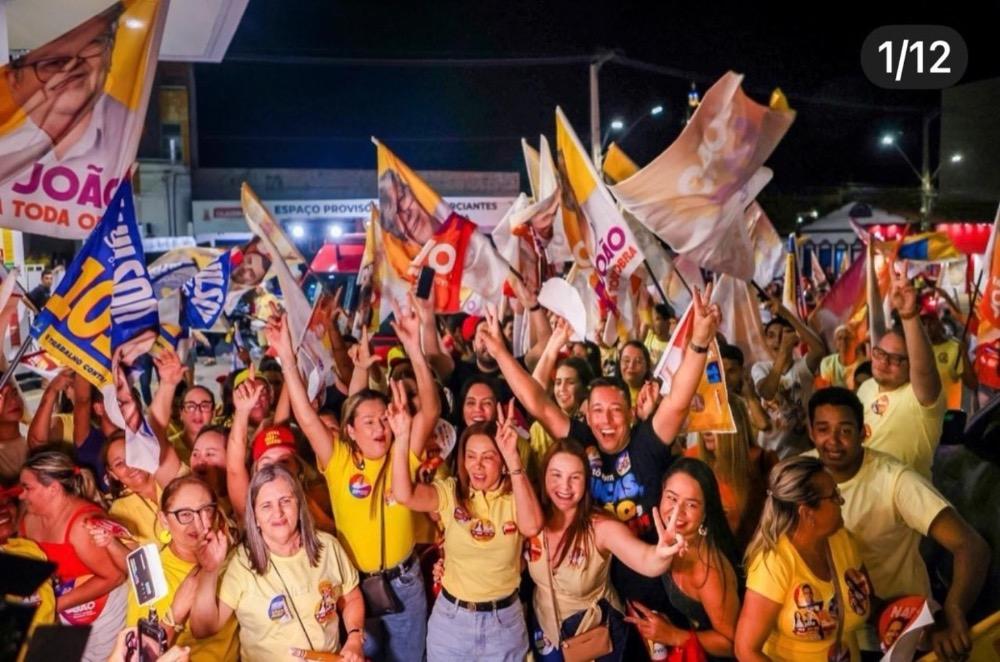 Nil Mendes mobiliza militância e mostra força ao lado de João Azevêdo e Nabor no debate em Cajazeiras-PB