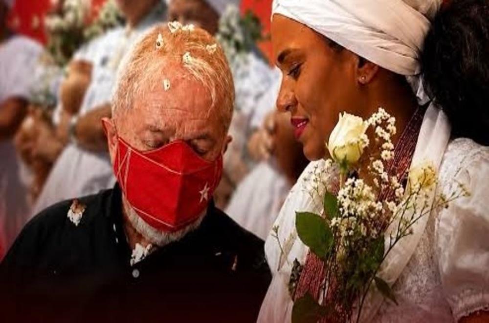 Você sabia? Lula recebeu “banho de orixás” em evento de Candomblé na Bahia e oficializou o Dia Nacional do Candomblé