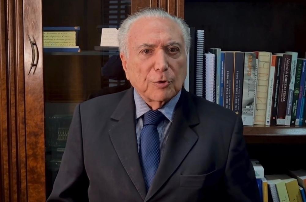 Ex-presidente Michel Temer declara apoio a Flávio Bolsonaro no 2º turno e reforça articulação da centro-direita; vídeo 