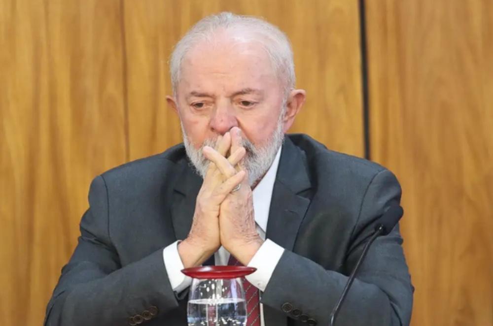 Lula aciona TSE e acusa Eduardo e Flávio Bolsonaro de articulação com os Estados Unidos para influenciar eleições