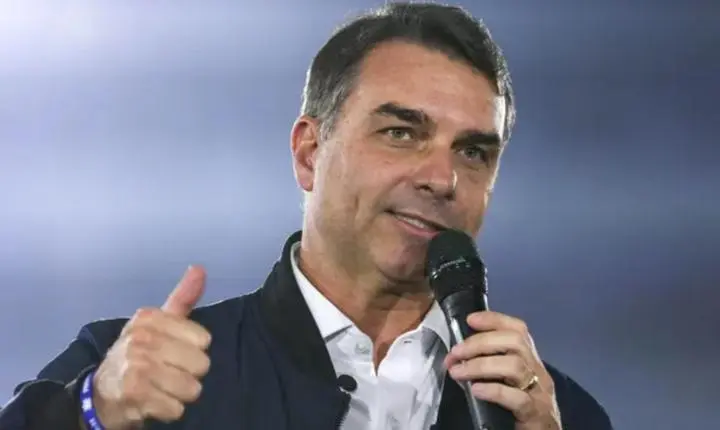 Críticas a fake news dominam debate sobre A Padroeira e favorecem Flávio Bolsonaro, aponta AP Exata