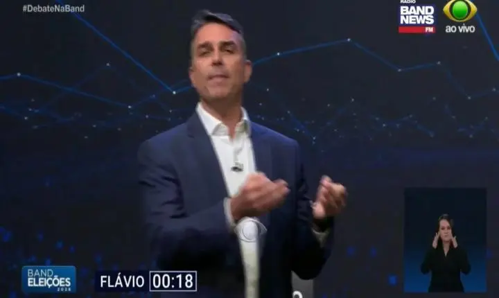 Flávio propõe internet como infraestrutura e crédito na Caixa para ampliar produtividade