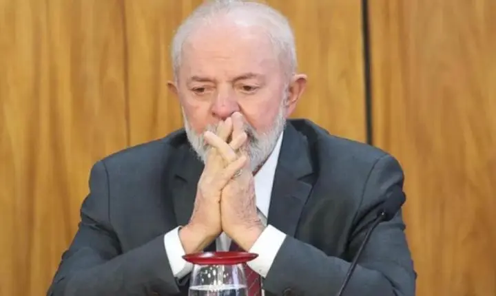 Lula aciona TSE e acusa Eduardo e Flávio Bolsonaro de articulação com os Estados Unidos para influenciar eleições