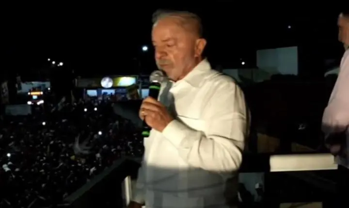 Lula faz grave declaração: “Flávio não é ninguém! Quero ser comparado com o pai dele, que foi Presidente e tramou minha morte”; vídeo