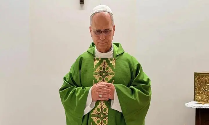 Papa Leão XIV deve se recuperar em até 10 dias e mantém viagem programada à América do Sul